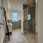 Neues Modernes Dachgeschossloft Naehe Zentrum Uni Messe Apartament Hanower