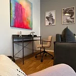 Neues Modernes Dachgeschossloft Naehe Zentrum Uni Messe