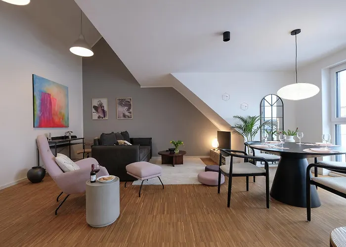 Neues Modernes Dachgeschossloft Naehe Zentrum Uni Messe Hannover