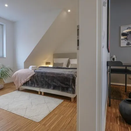 Apartament Neues Modernes Dachgeschossloft Naehe Zentrum Uni Messe Hanower