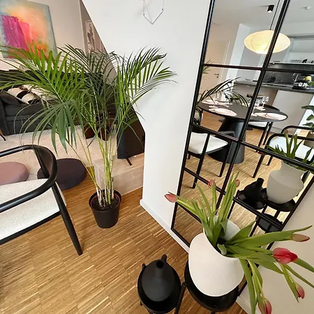 Neues Modernes Dachgeschossloft Naehe Zentrum Uni Messe Daire *