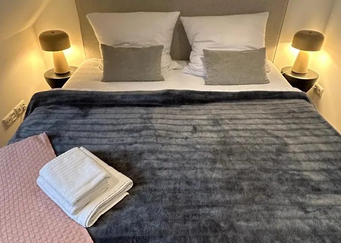Apartment Neues Modernes Dachgeschossloft Naehe Zentrum Uni Messe Hannover