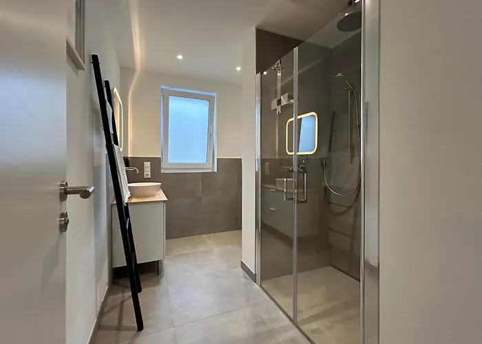 Neues Modernes Dachgeschossloft Naehe Zentrum Uni Messe Apartment Hannover